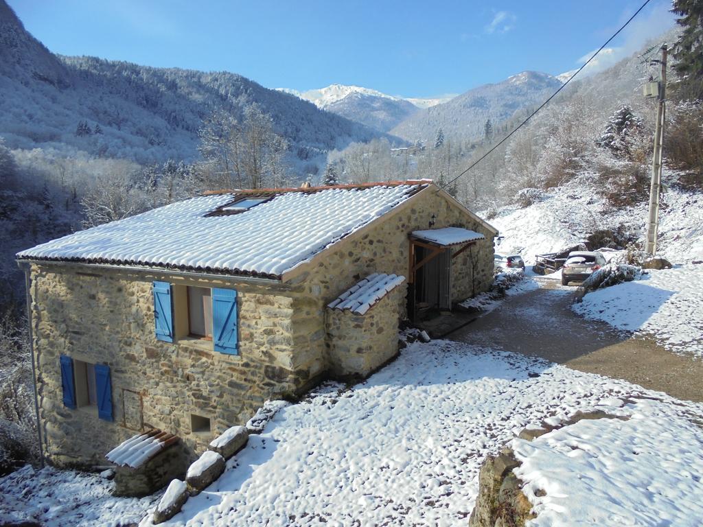 Gites Le Paradoxe Des Pyrenees Montferrier Ruang foto