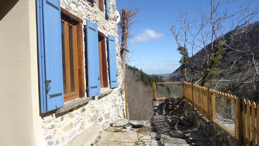 Gites Le Paradoxe Des Pyrenees Montferrier Ruang foto