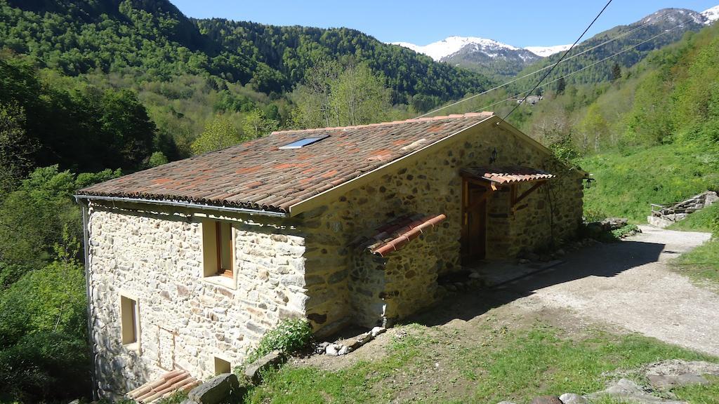 Gites Le Paradoxe Des Pyrenees Montferrier Ruang foto