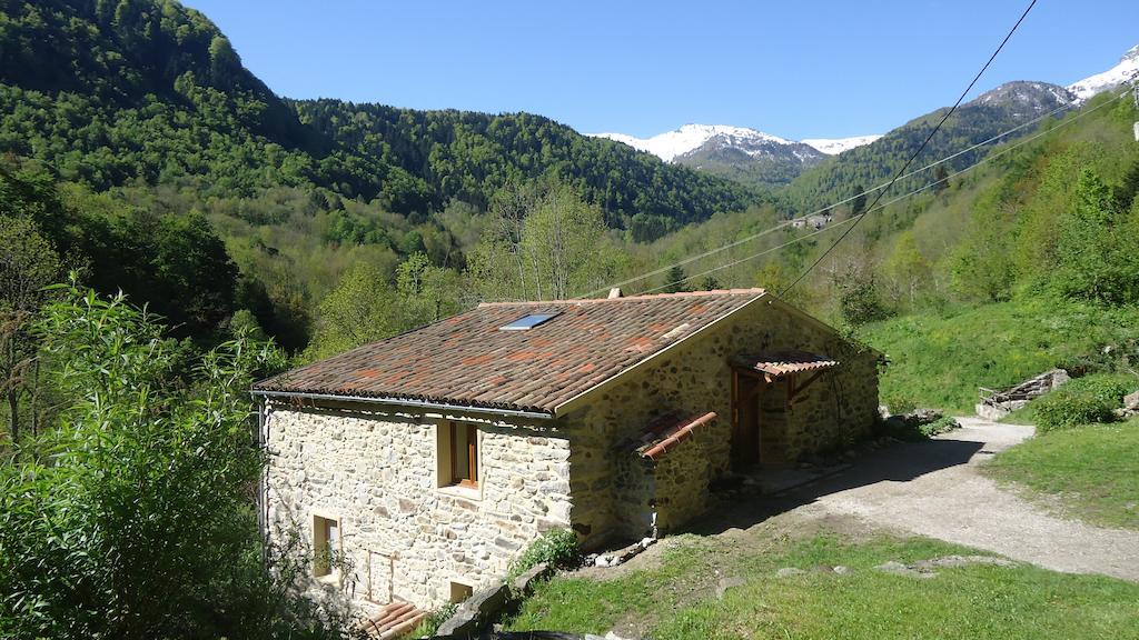 Gites Le Paradoxe Des Pyrenees Montferrier Ruang foto